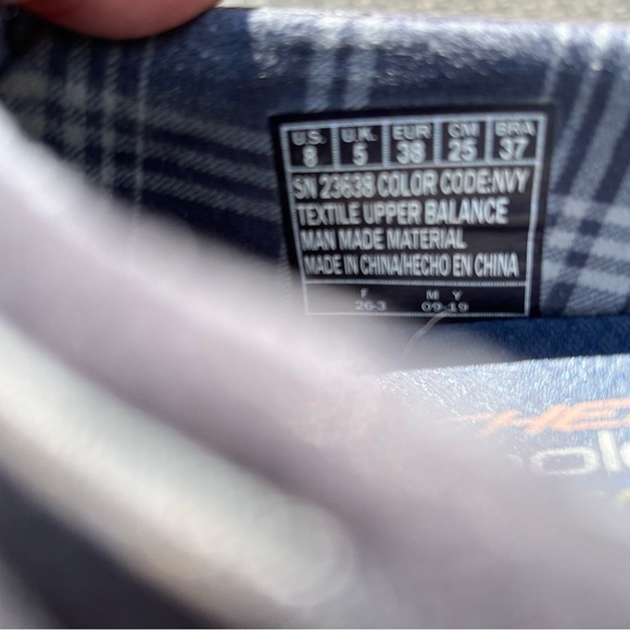 Skechers Blue/Gray Slip-On Size 8 Memory Foam - Picture 9 of 10